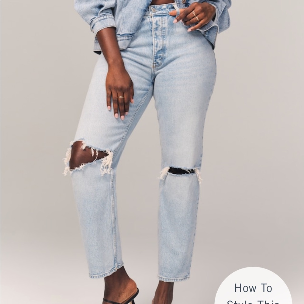 NWT Abercrombie Curve Love High Rise Dad Jeans